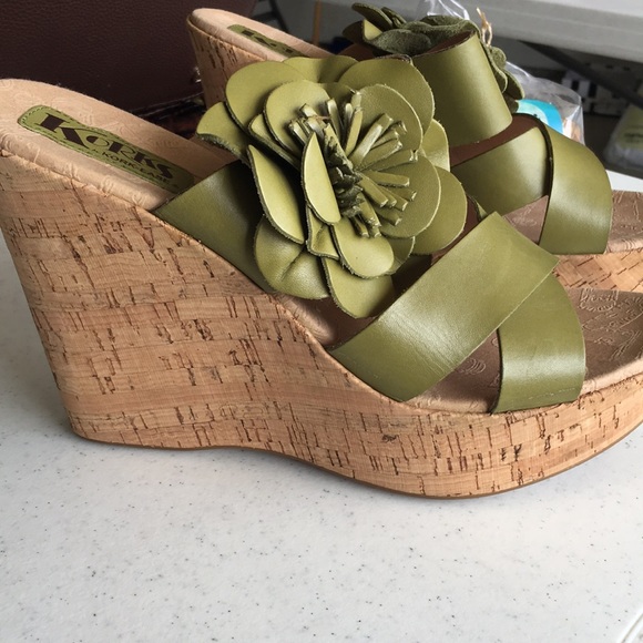 Wedge - Picture 3 of 3